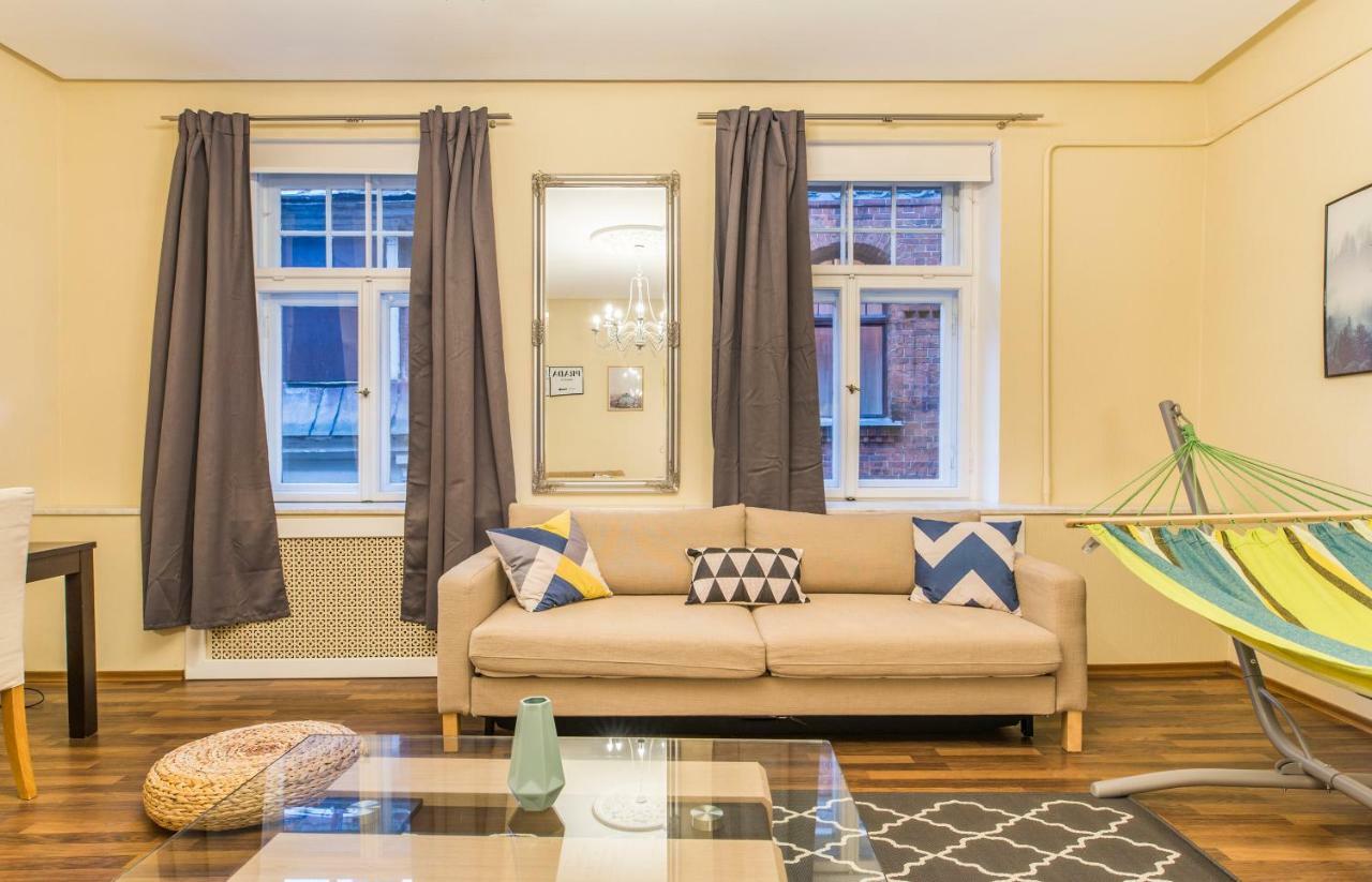 Charming Spacious 3 Bedroom In Old Town Рига Екстериор снимка