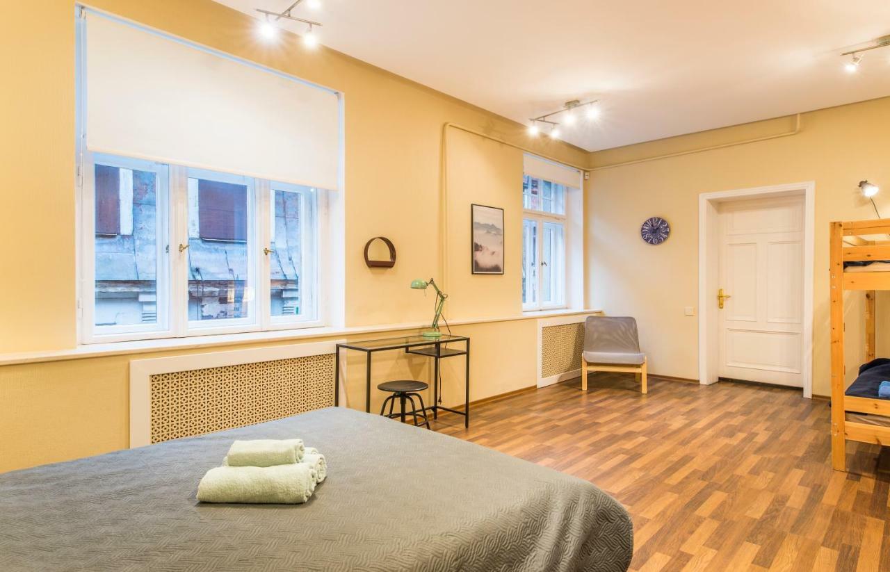 Charming Spacious 3 Bedroom In Old Town Рига Екстериор снимка